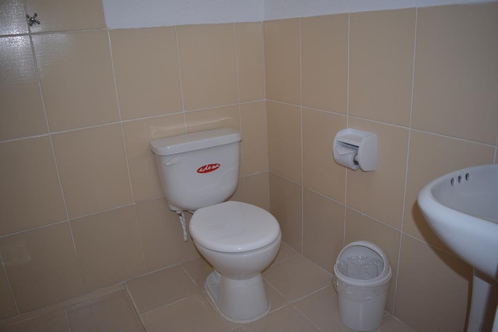 Hostal Jacha Inti Comunidad Yumani Ngoại thất bức ảnh